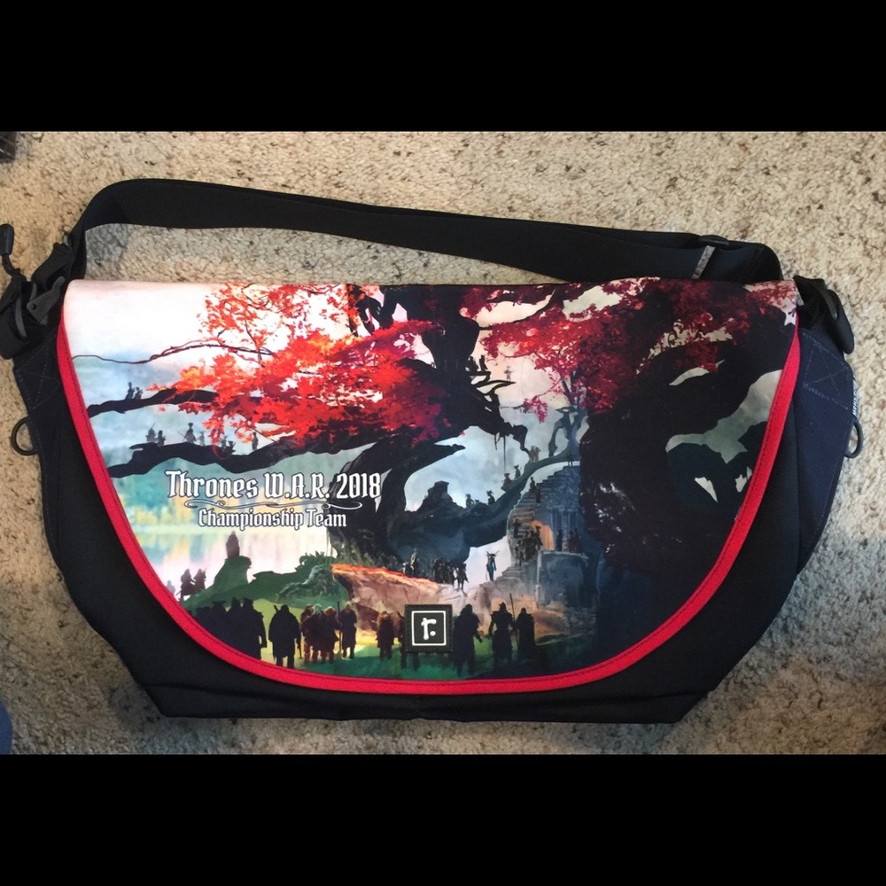 Rickshaw bagworks Thrones W.A.R 2018 Messenger Bag